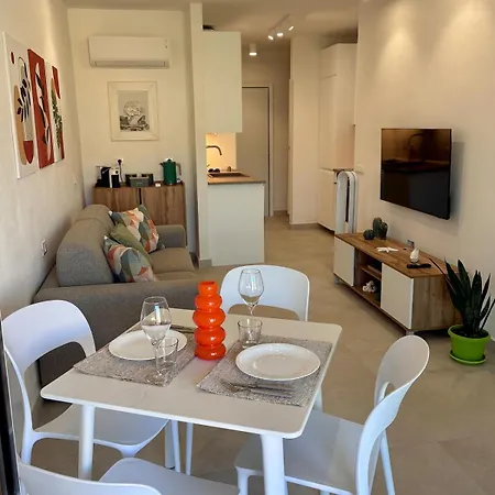 Altamarea With Pool In Apartment